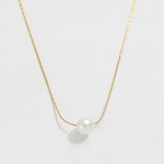 Solitaire Gold Pearl Necklace