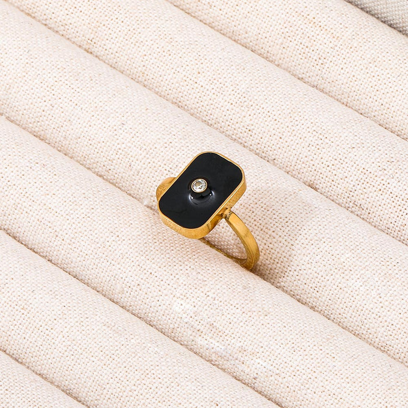Black Rectangular Ring