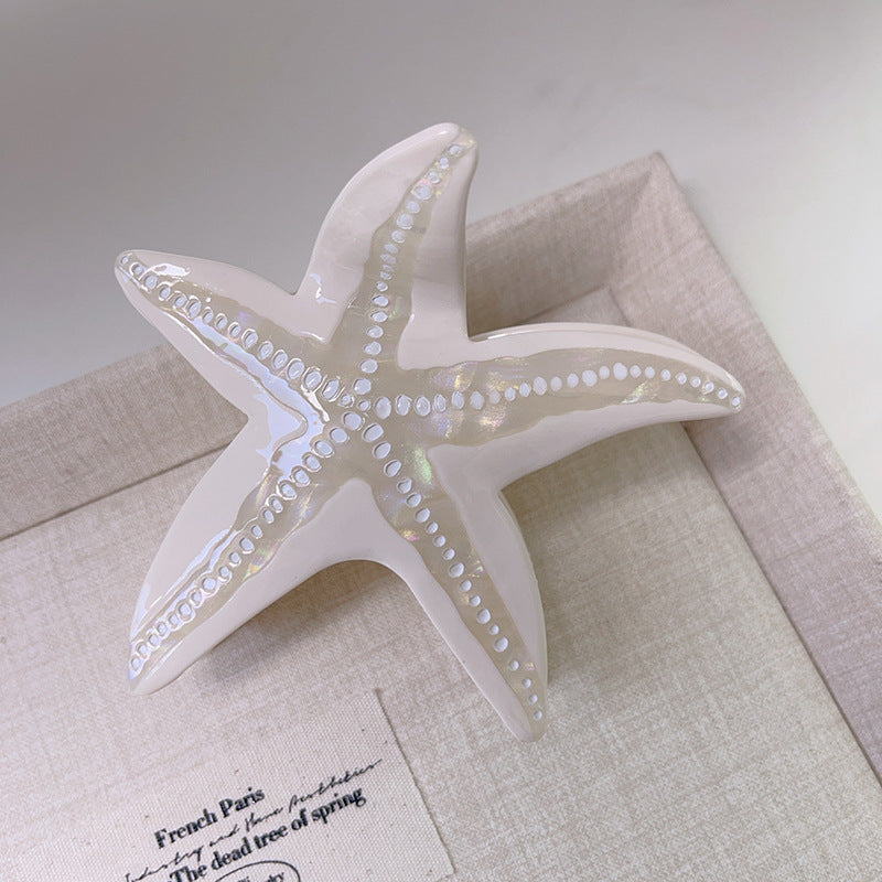 White Starfish Point Hairclip