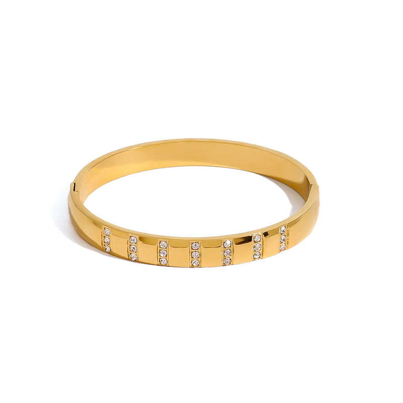 Slit Diamond Bangle